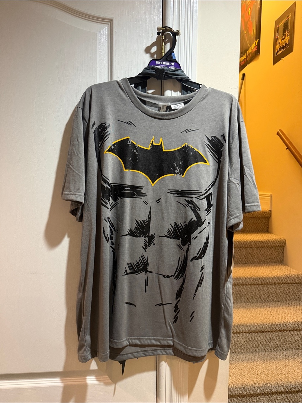 Men’s XL Batman Graphic Tee w/ - Gray with Black & Yellow Bat Emblem